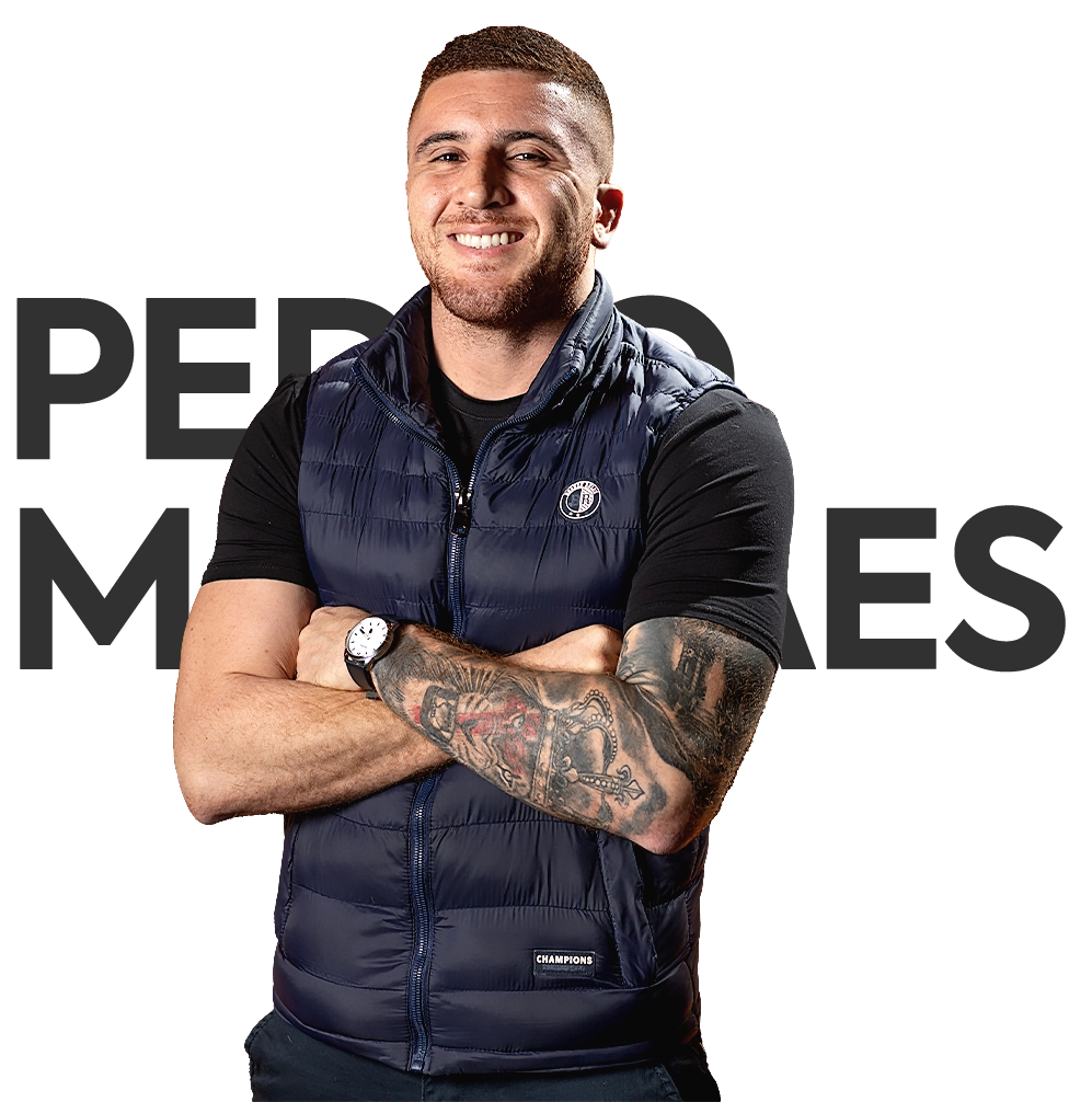 pedro bio - 2025 - Pedro Manhães
